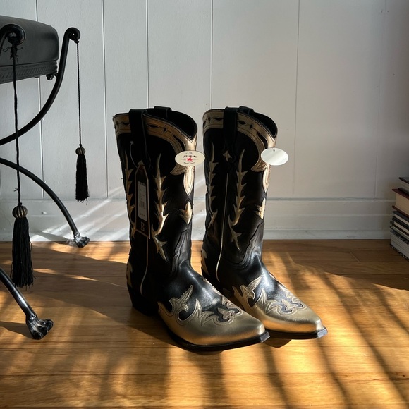 Idyllwind Shoes - Idyllwind by Miranda Lambert Black and Gold Western Cowboy Boots